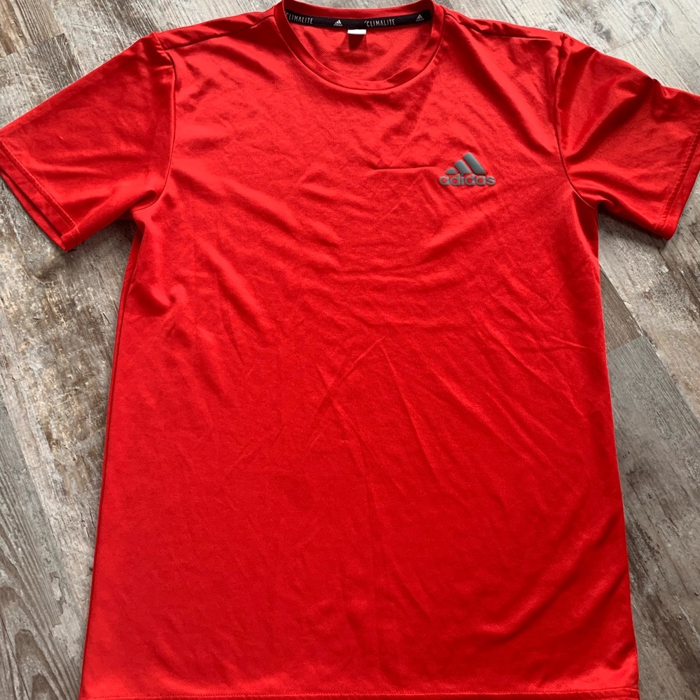 Adidas T-shirt